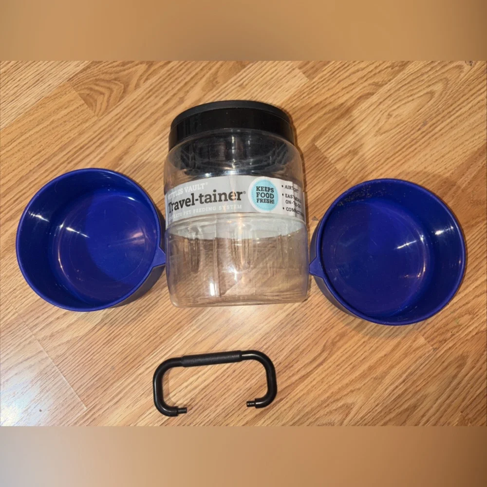 Gamma vittles travel Dog Food Container. Air tight storage with dog bowls